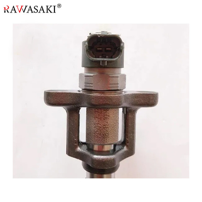 Inyector de combustible común del carril 4M50 de las piezas del motor diesel 0445120048